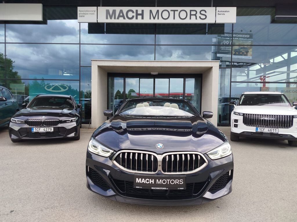 BMW Řada 8 Kabriolet 4,4 l 390 kw