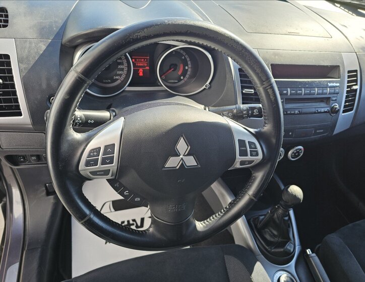 Mitsubishi Outlander SUV / Terénní 2,2 l 115 kw