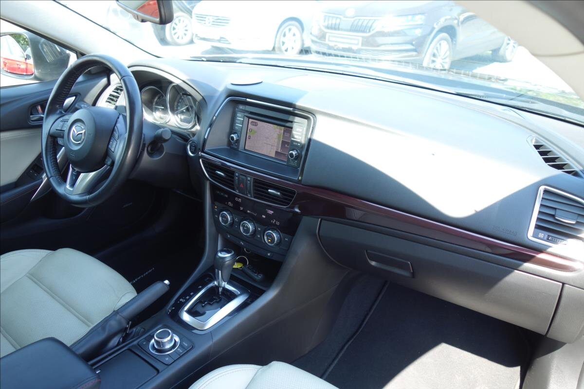 Mazda 6 Sedan 2,5 l 141 kw