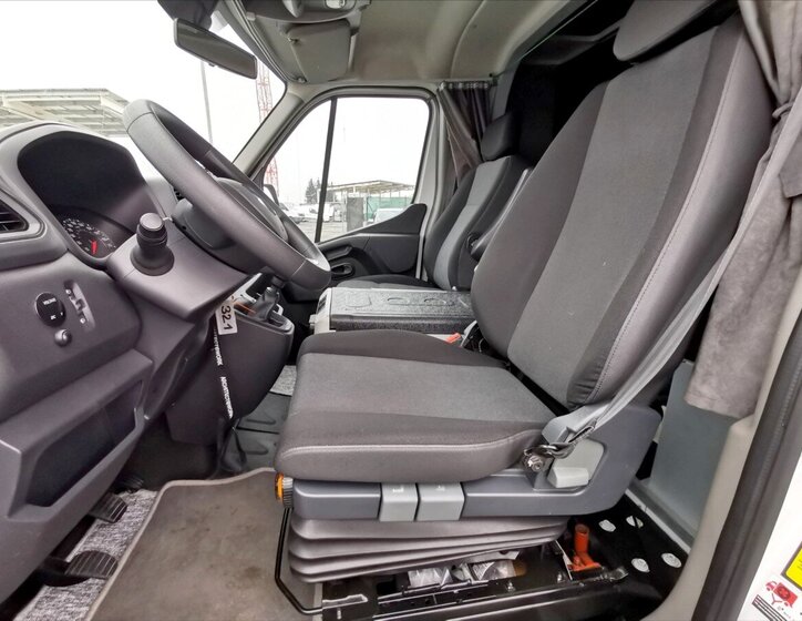 Renault Master Valník 2,3 l 120 kw