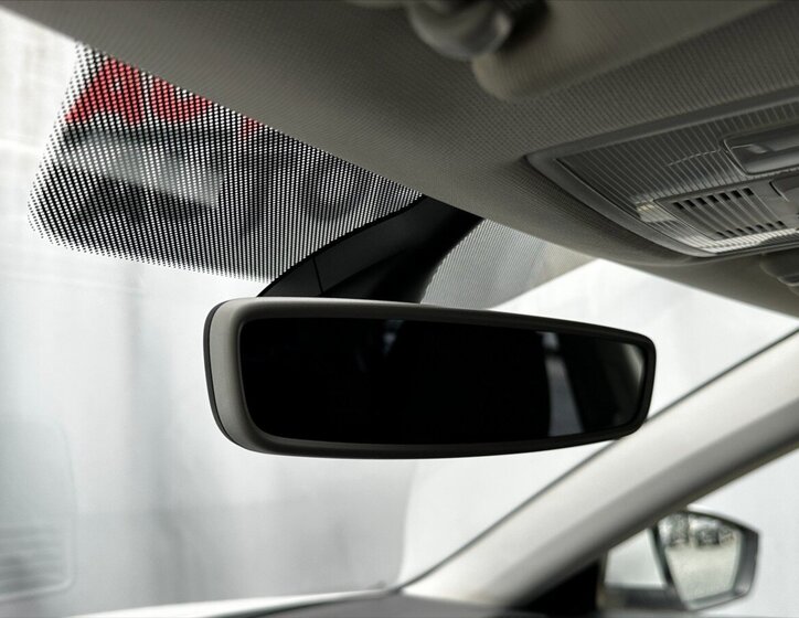 Škoda Superb Sedan / Limuzína 2,0 l 110 kw