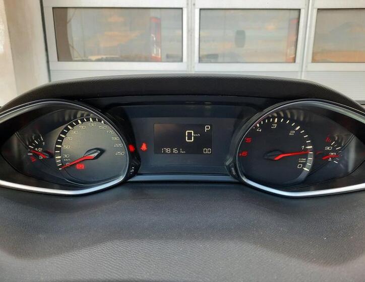 Peugeot 308 16