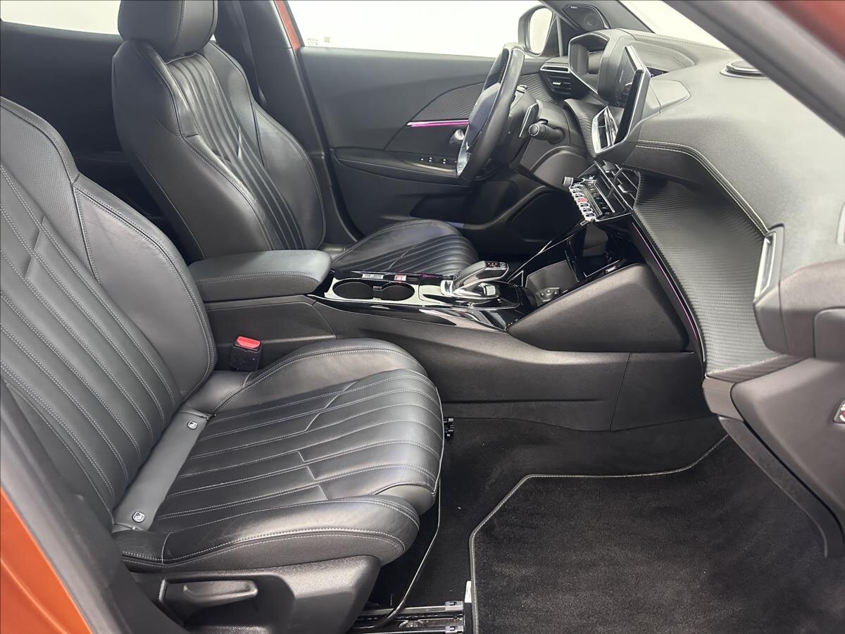 Peugeot 2008 SUV / Terénní 1,2 l 114 kw