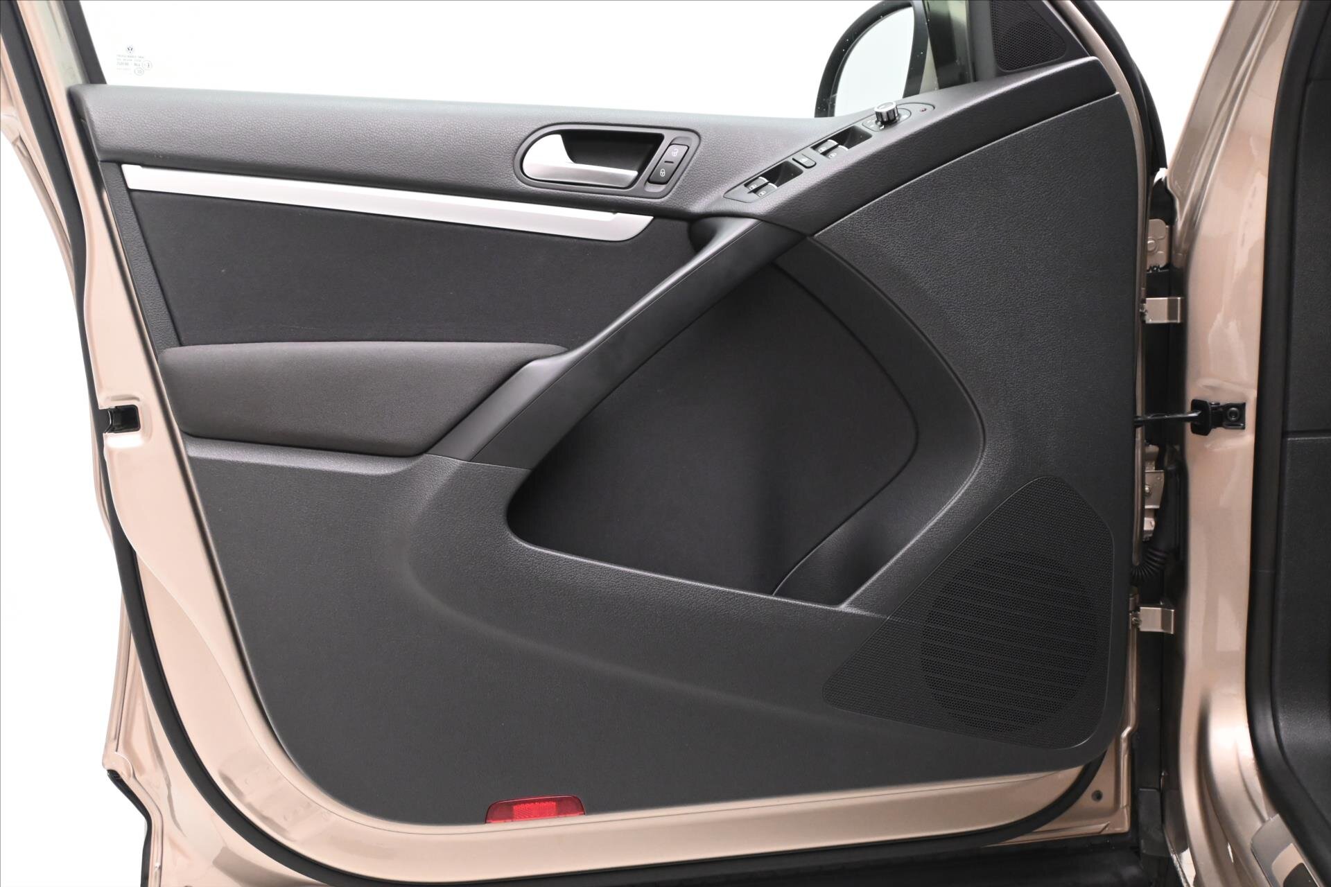 Volkswagen Tiguan SUV 2,0 l 81 kw