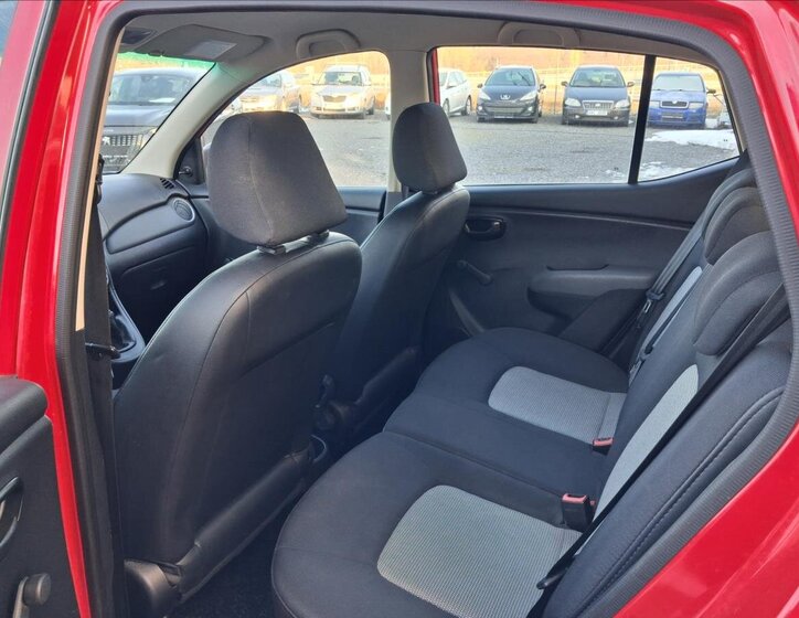 Hyundai i10 Hatchback 1,1 l 48 kw