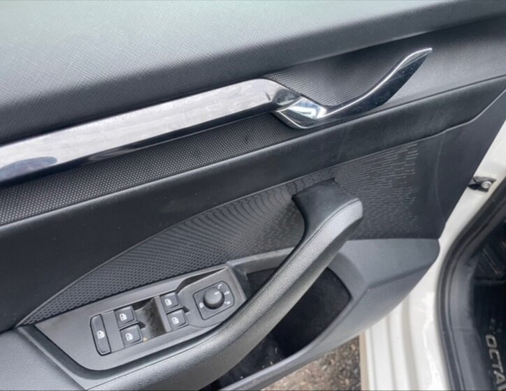 Škoda Octavia Kombi 2,0 l 85 kw