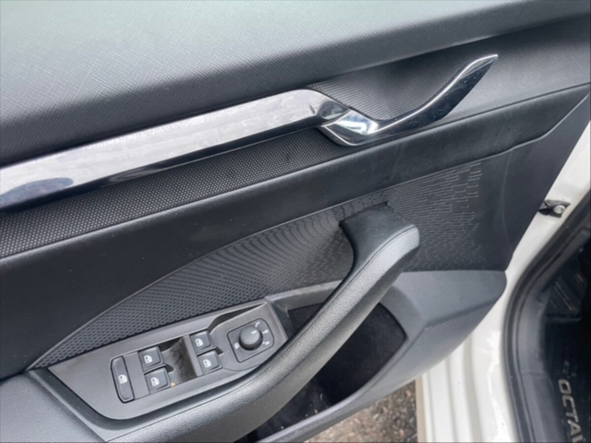 Škoda Octavia Kombi 2,0 l 85 kw