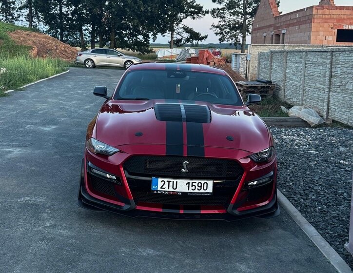 Ford Mustang Kupé 5,1 l 330 kw