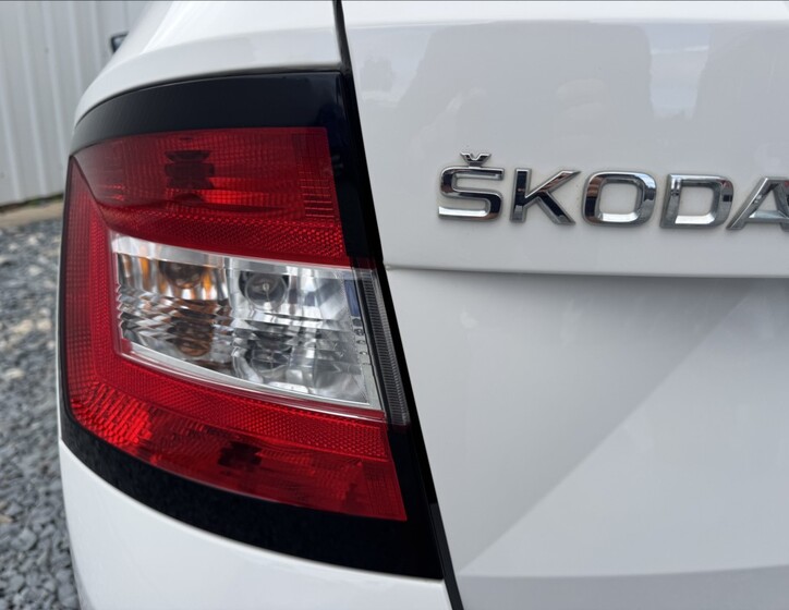Škoda Fabia 15