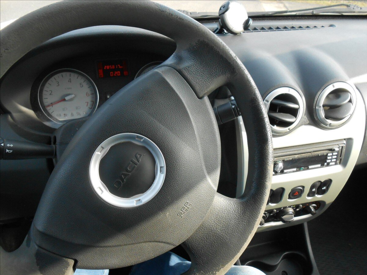 Dacia Sandero Hatchback 1,1 l 55 kw