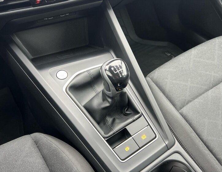 Volkswagen Golf Hatchback 999,0 81 kw