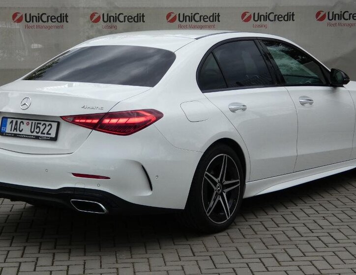 Mercedes-Benz Třídy C Sedan / Limuzína 2,0 l 190 kw