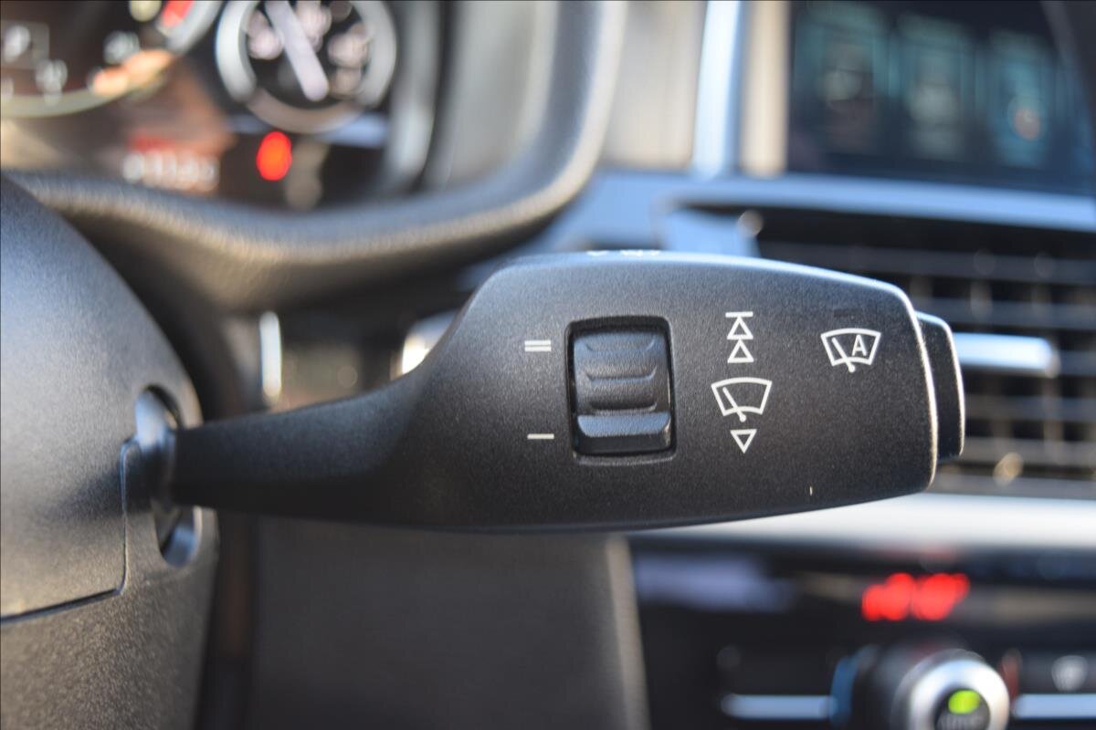 BMW X4 Sedan 2,0 l 140 kw