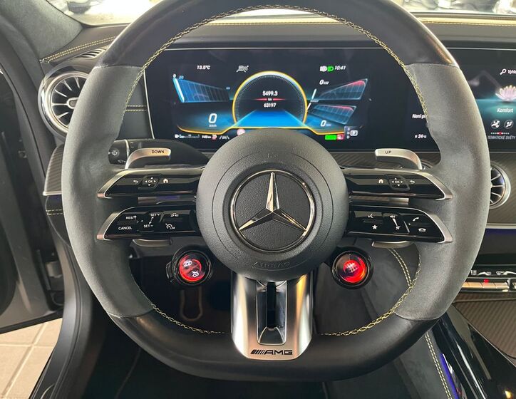 Mercedes-Benz AMG GT 13