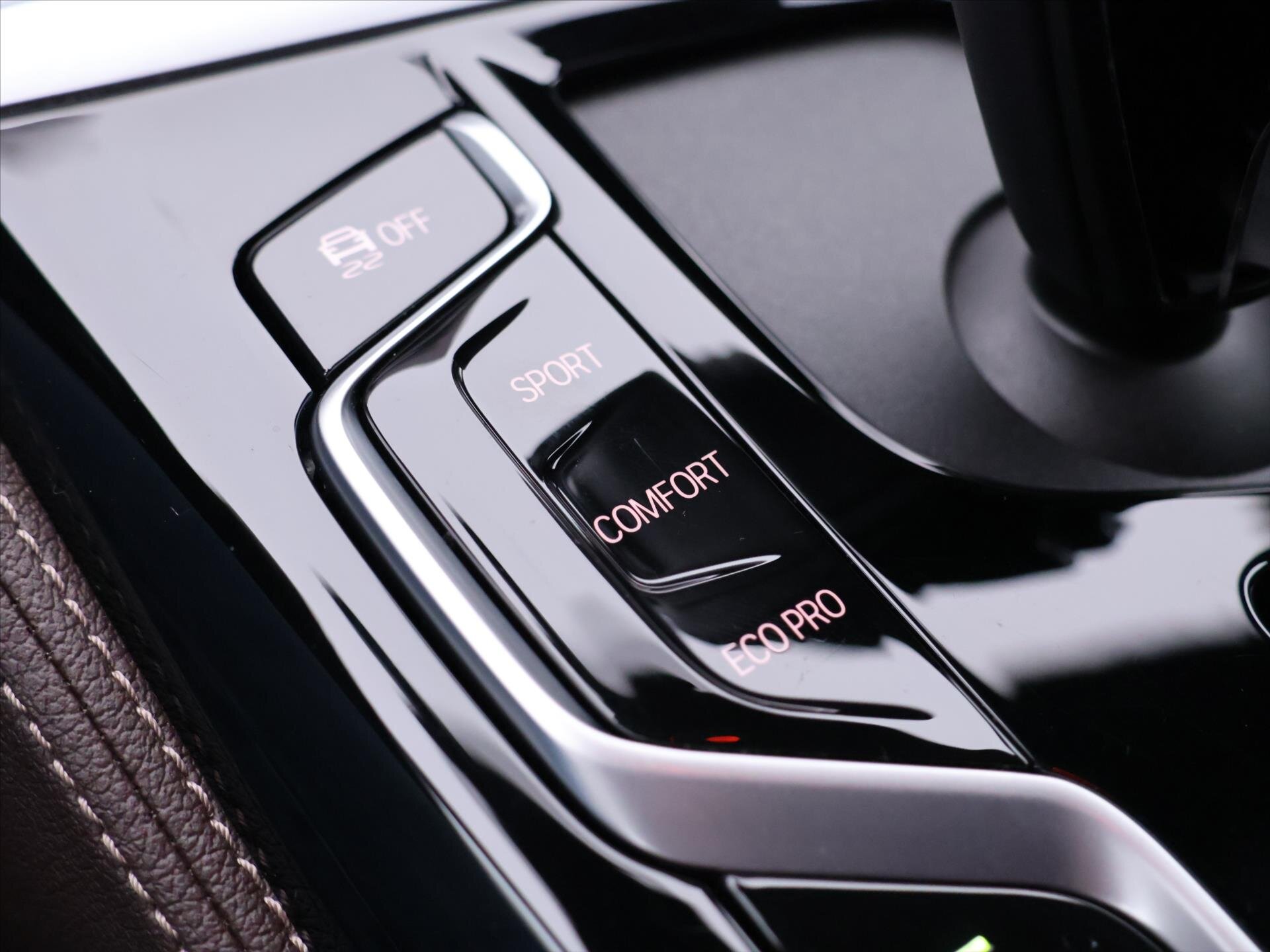 BMW Řada 5 Kombi 3,0 l 250 kw