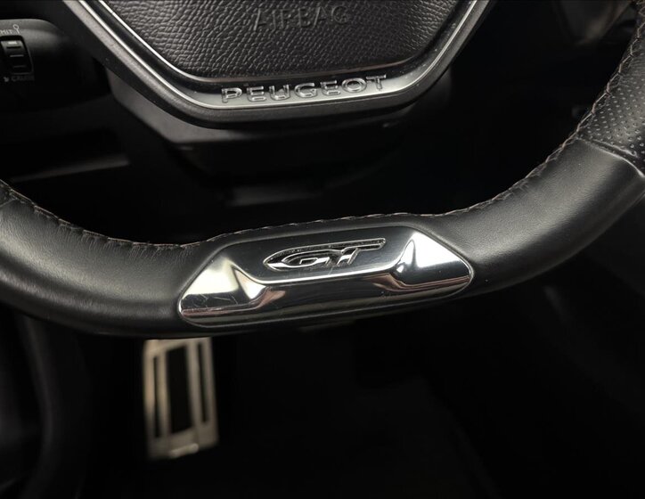 Peugeot 5008 SUV / Terénní 2,0 l 133 kw