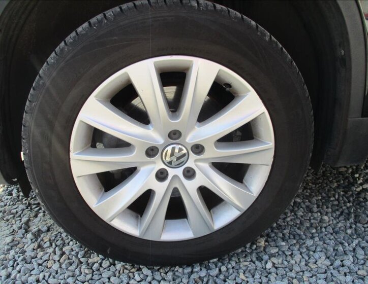 Volkswagen Tiguan SUV 2,0 l 81 kw