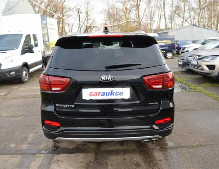KIA Sorento 5