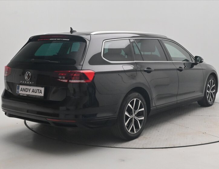 Volkswagen Passat Kombi 2,0 l 110 kw