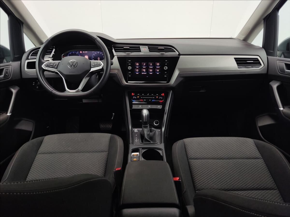 Volkswagen Touran MPV 1,5 l 110 kw