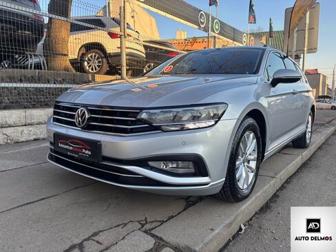 Volkswagen Passat Kombi 2,0 l 110 kw