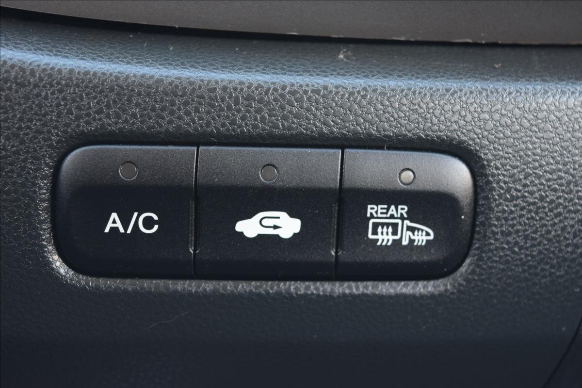 Honda Jazz Hatchback 1,2 l 66 kw