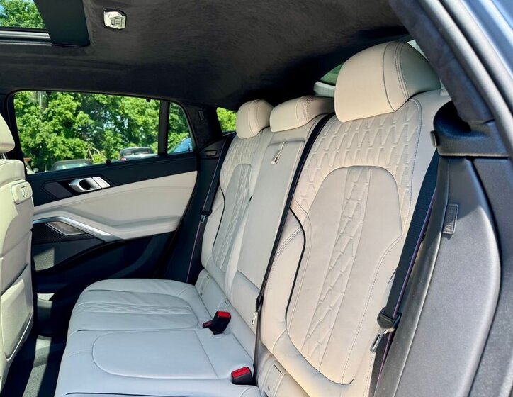BMW X6 SUV / Terénní 4,4 l 210 kw