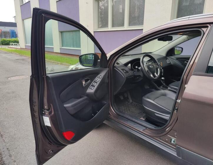 Hyundai ix35 8