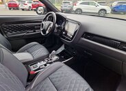 Mitsubishi Outlander SUV / Terénní 2,4 l 165 kw