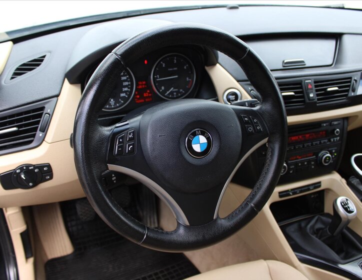 BMW X1 SUV 2,0 l 130 kw