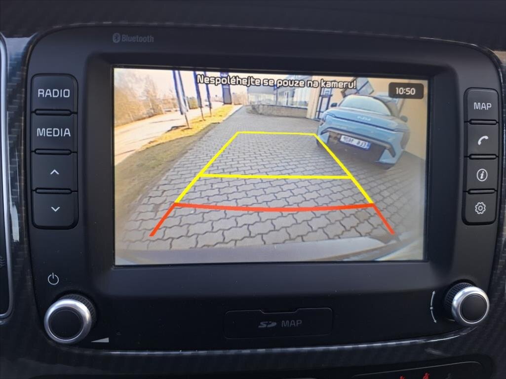 KIA Carens Kombi 1,7 l 104 kw