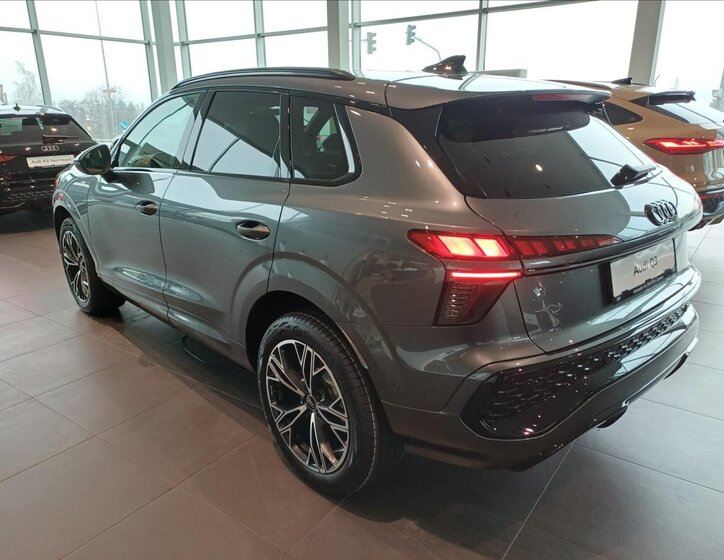 Audi Q3 SUV 1,5 l 110 kw