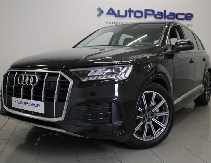 Audi Q7 1