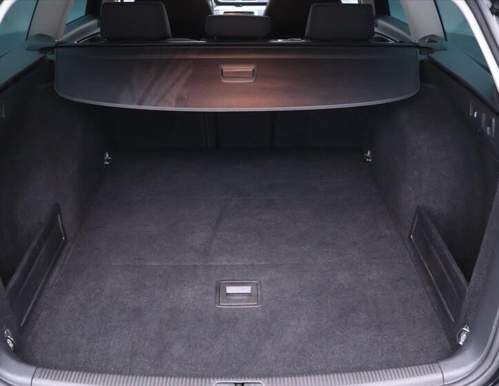 Volkswagen Passat 10