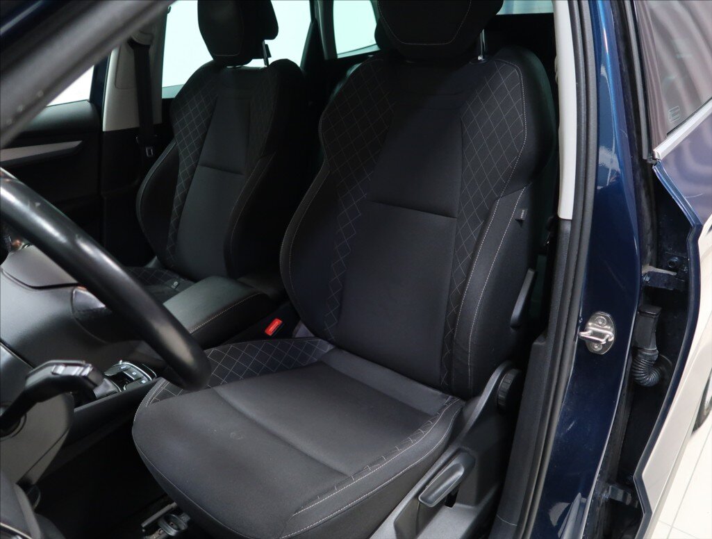 Škoda Karoq SUV / Terénní 1,5 l 110 kw