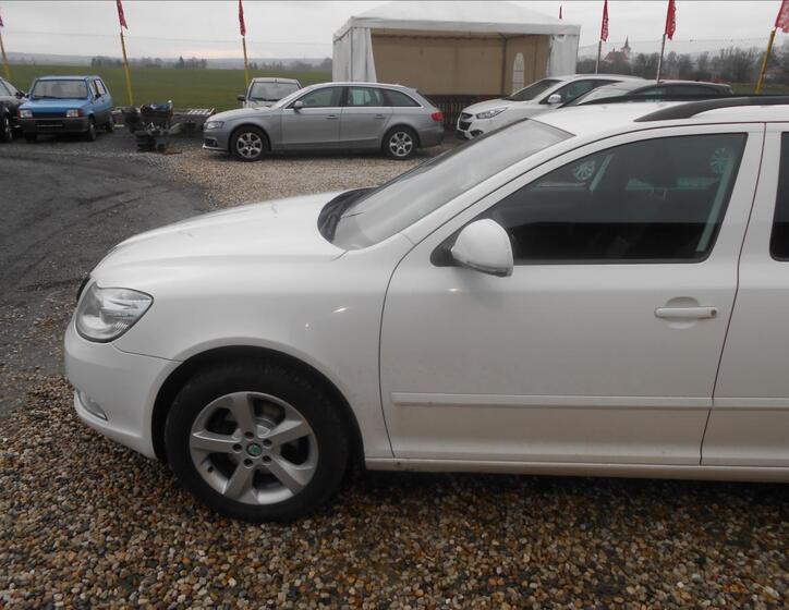Škoda Octavia 10