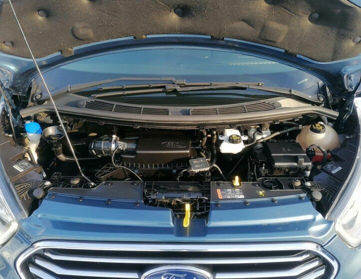 Ford Tourneo Custom 28