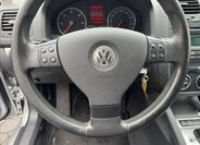 Volkswagen Golf 38