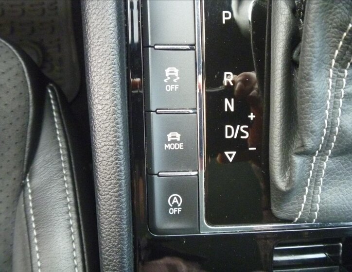 Škoda Superb Liftback 2,0 l 140 kw