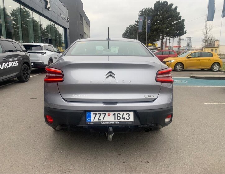 Citroën C4 X Sedan / Limuzína 1,2 l 74 kw