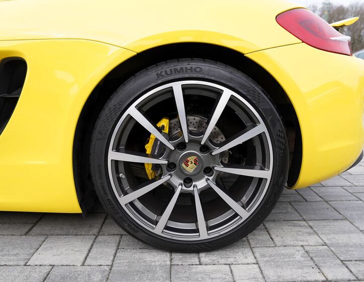 Porsche Cayman 13