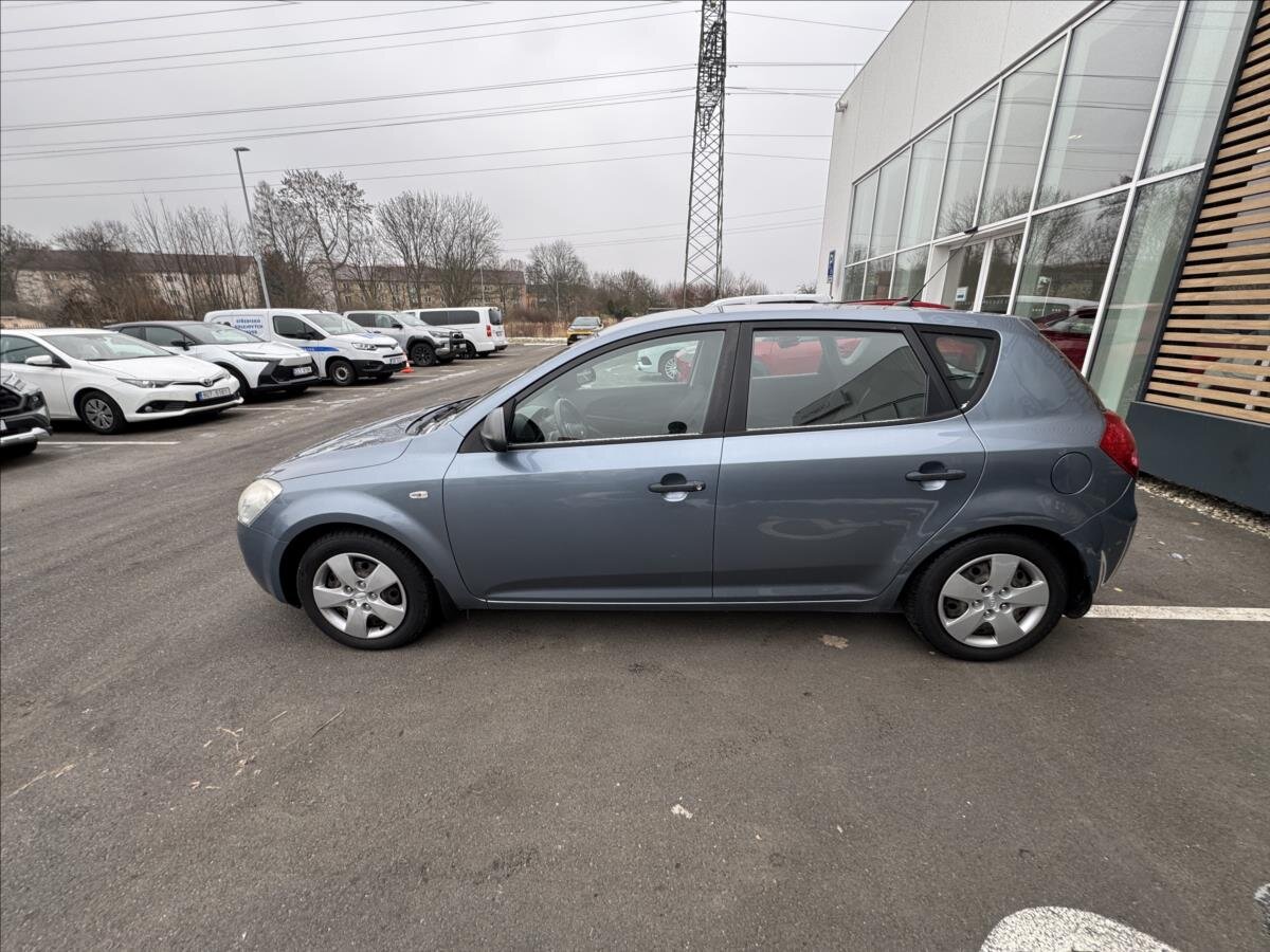 KIA Ceed Hatchback 1,4 l 80 kw