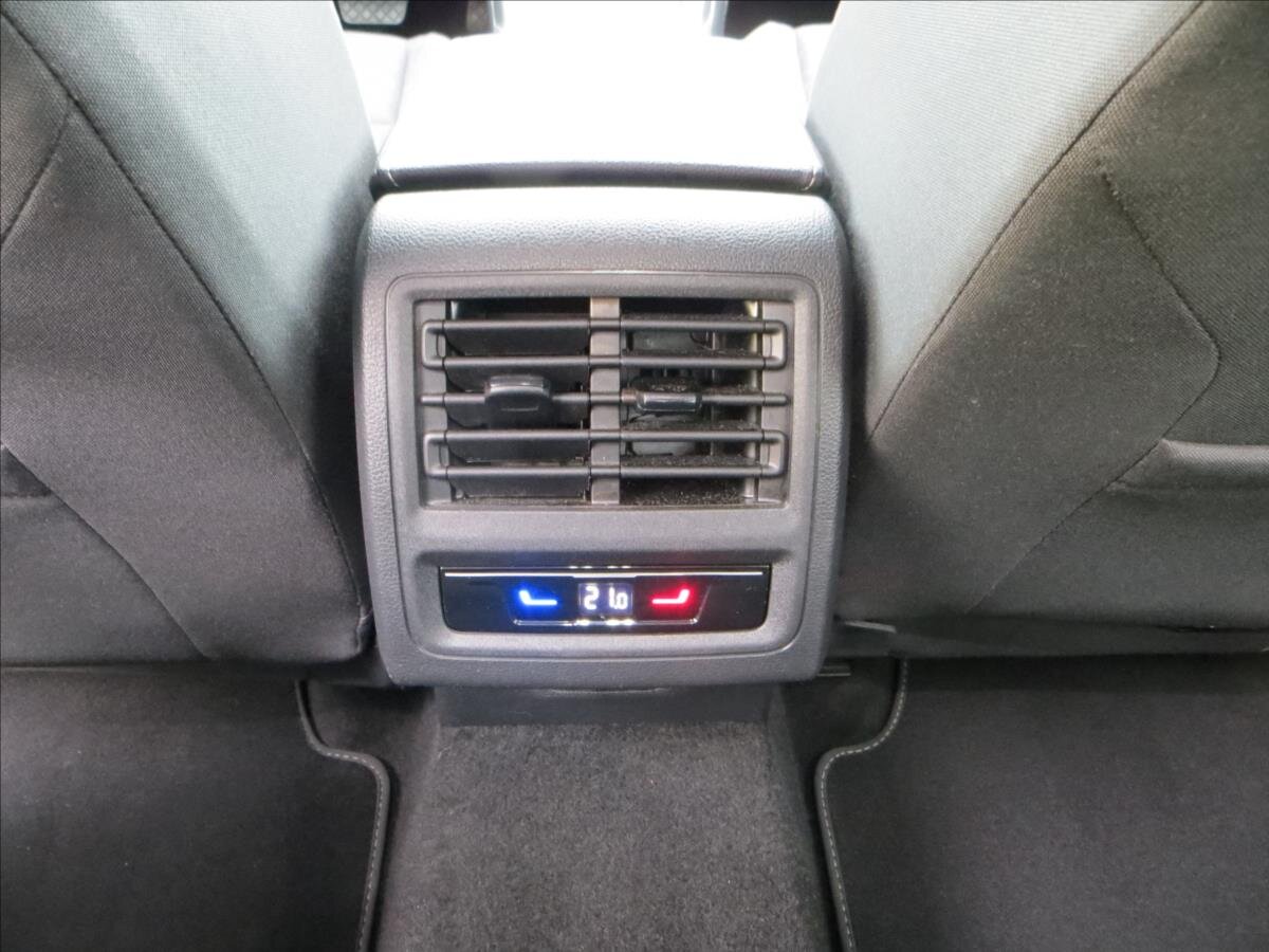 Volkswagen Golf Kombi 1,5 l 110 kw