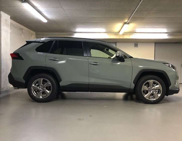 Toyota RAV4 SUV 2,5 l 163 kw