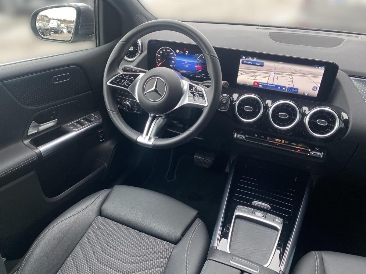 Mercedes-Benz Třídy B Hatchback 1,3 l 120 kw