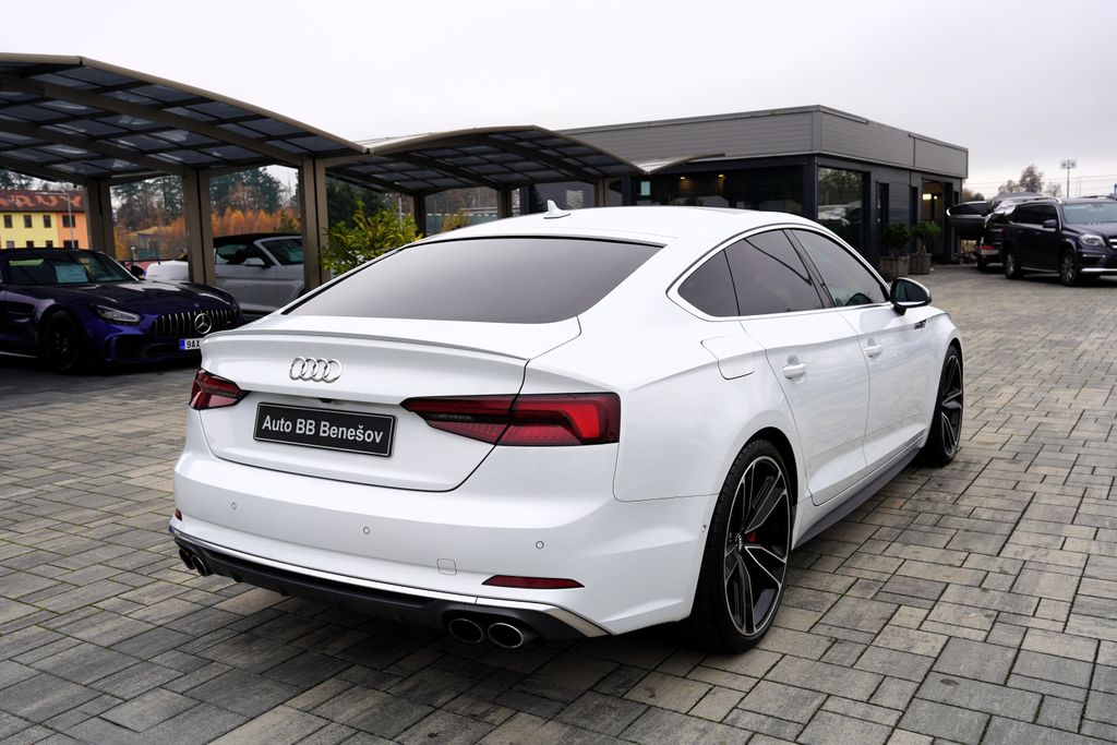 Audi S5