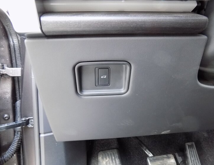 Land Rover Range Rover SUV 4,4 l 390 kw