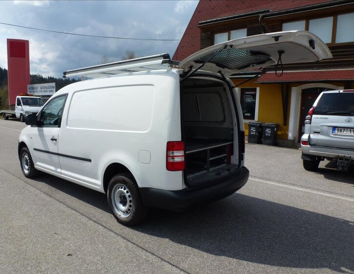 Volkswagen Caddy Skříň 1,6 l 75 kw