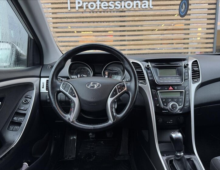 Hyundai i30 Kombi 1,6 l 88 kw