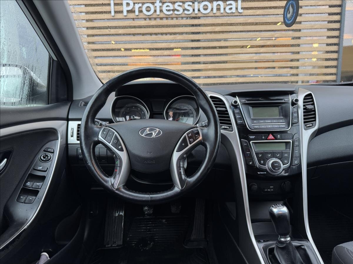 Hyundai i30 Kombi 1,6 l 88 kw